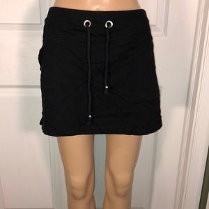 NY&CO Black Skirt. L